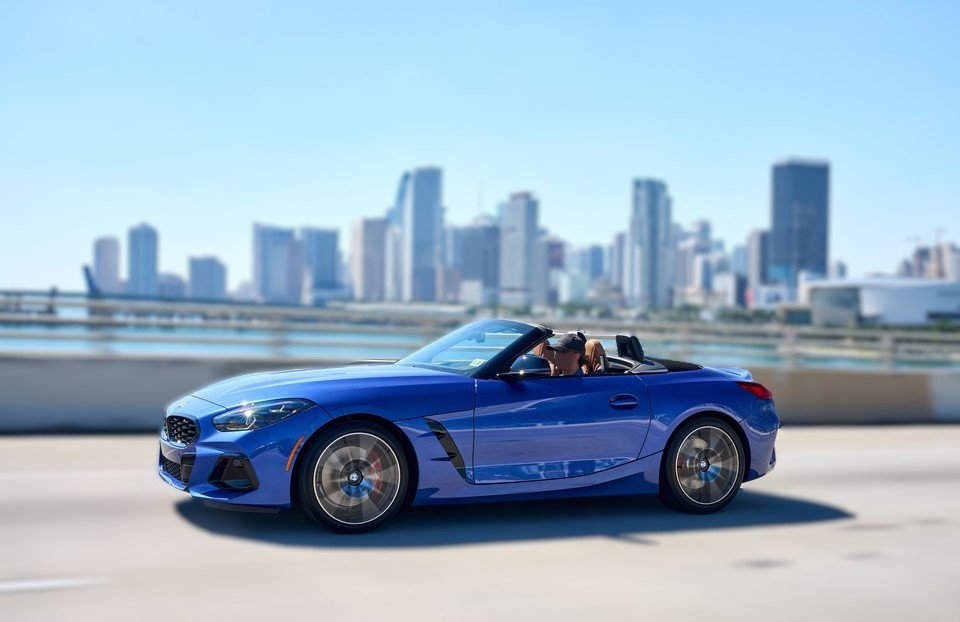 Dubai Road Trip - BMW Z4